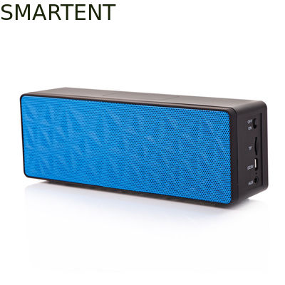 Kopen Klein Audiobluetooth die de Spreker van de Sprekersbk3.0 1100mAh Bluetooth Kubus wandelen online vervaardiging