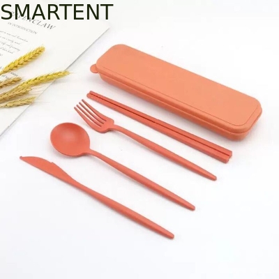 Eco-vriendelijke accessoires lichtgewicht duurzaam beige kleur tarwe stro vezel platteware set voor buitenreizen leverancier