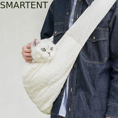 Schattige Benodigdheden voor Huisdieren Witte Kleur Polyester Huisdier Schoudertas Winter Warm Uitgaan Crossbody Tas Zachte en Comfortabele Huisdierentas leverancier
